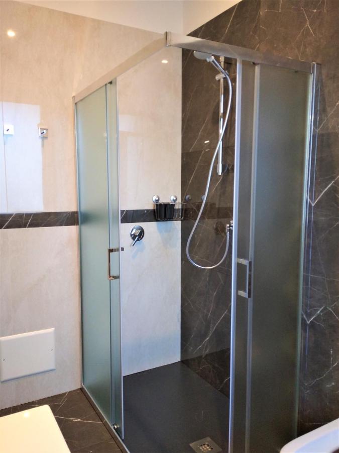Apartament Astrid House Stresa Zewnętrze zdjęcie