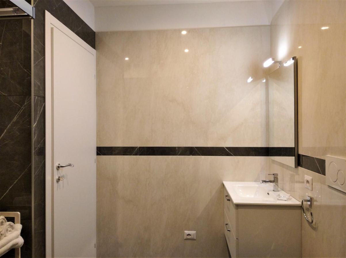 Apartament Astrid House Stresa Zewnętrze zdjęcie